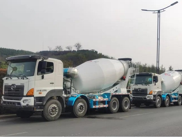 攪拌車使用時應該注意什么？